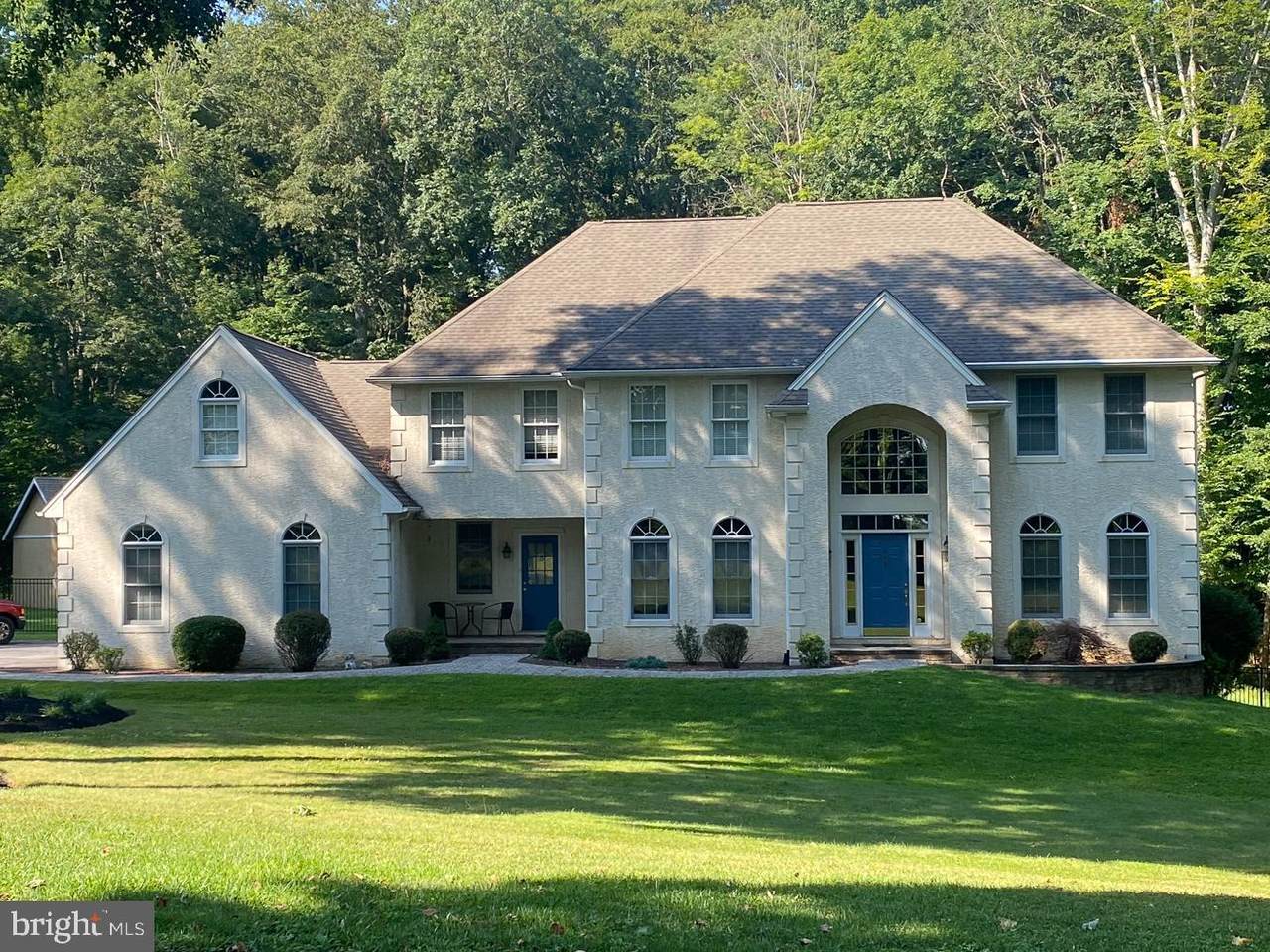 1069 Forest Road - Photo 1