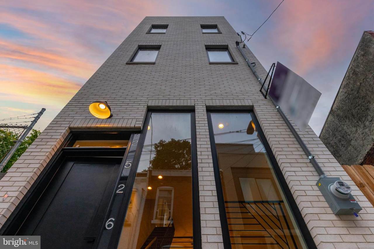 2526 Gordon Street - Photo 1