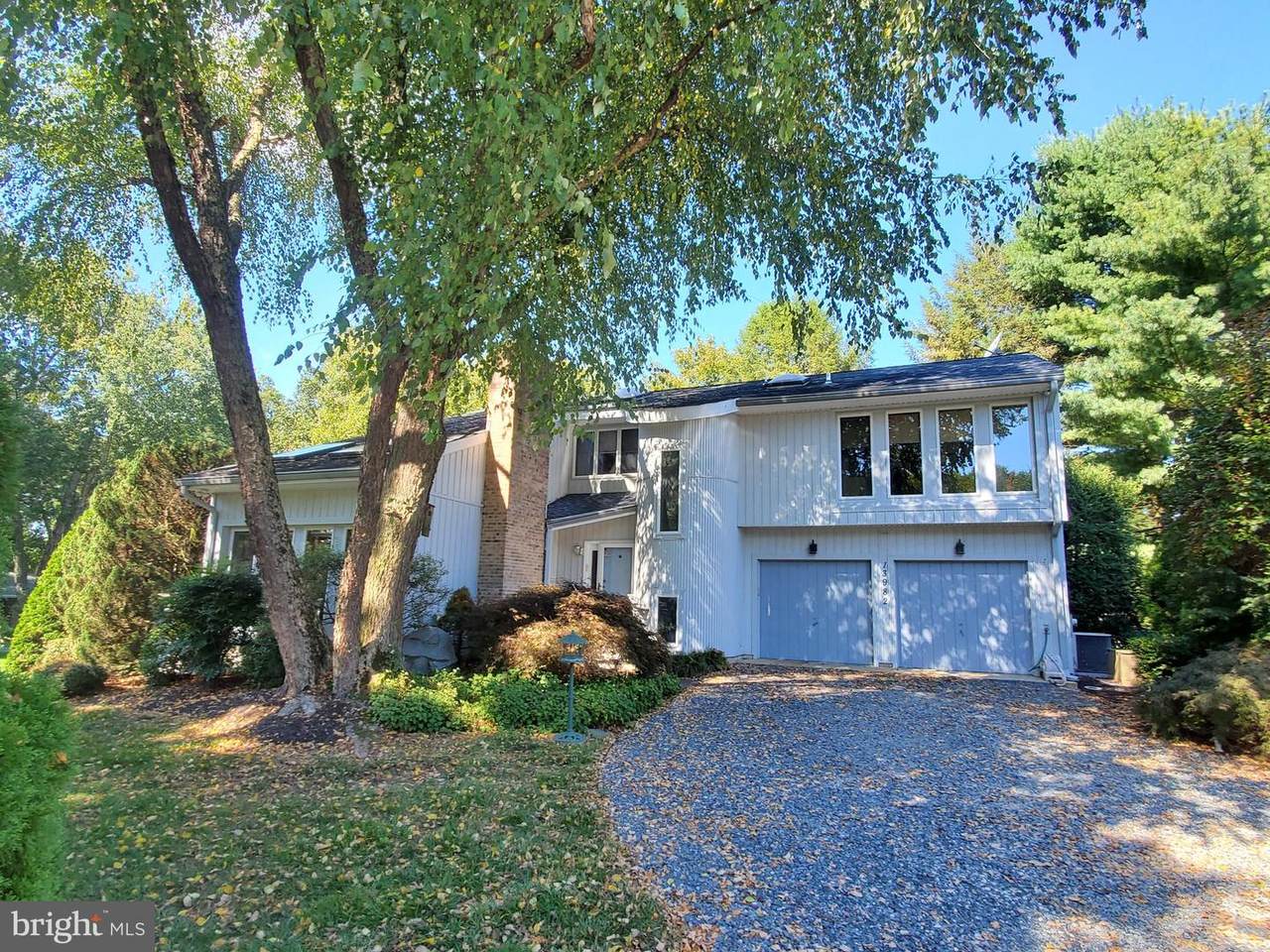 13982 Pineywood Road - Photo 1