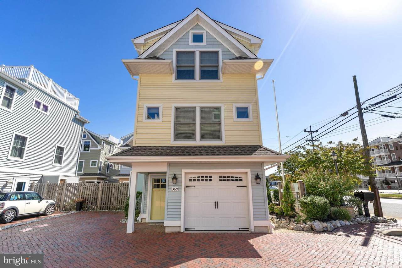 369 8TH Street - Photo 1