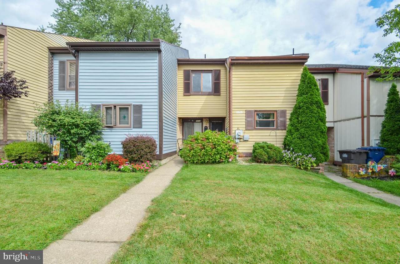 1717 Platt Court - Photo 1