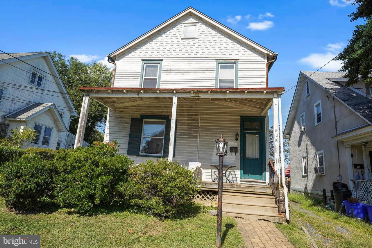 136 Pennock Avenue - Photo 1