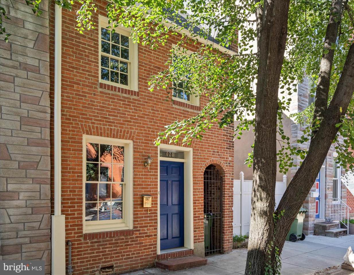 624 Wolfe Street - Photo 1