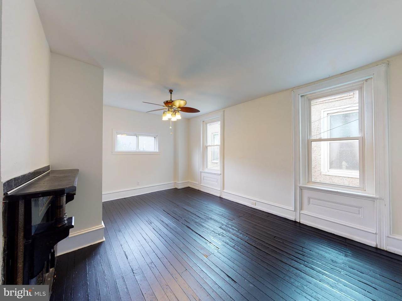 1302 Columbia Avenue - Photo 1