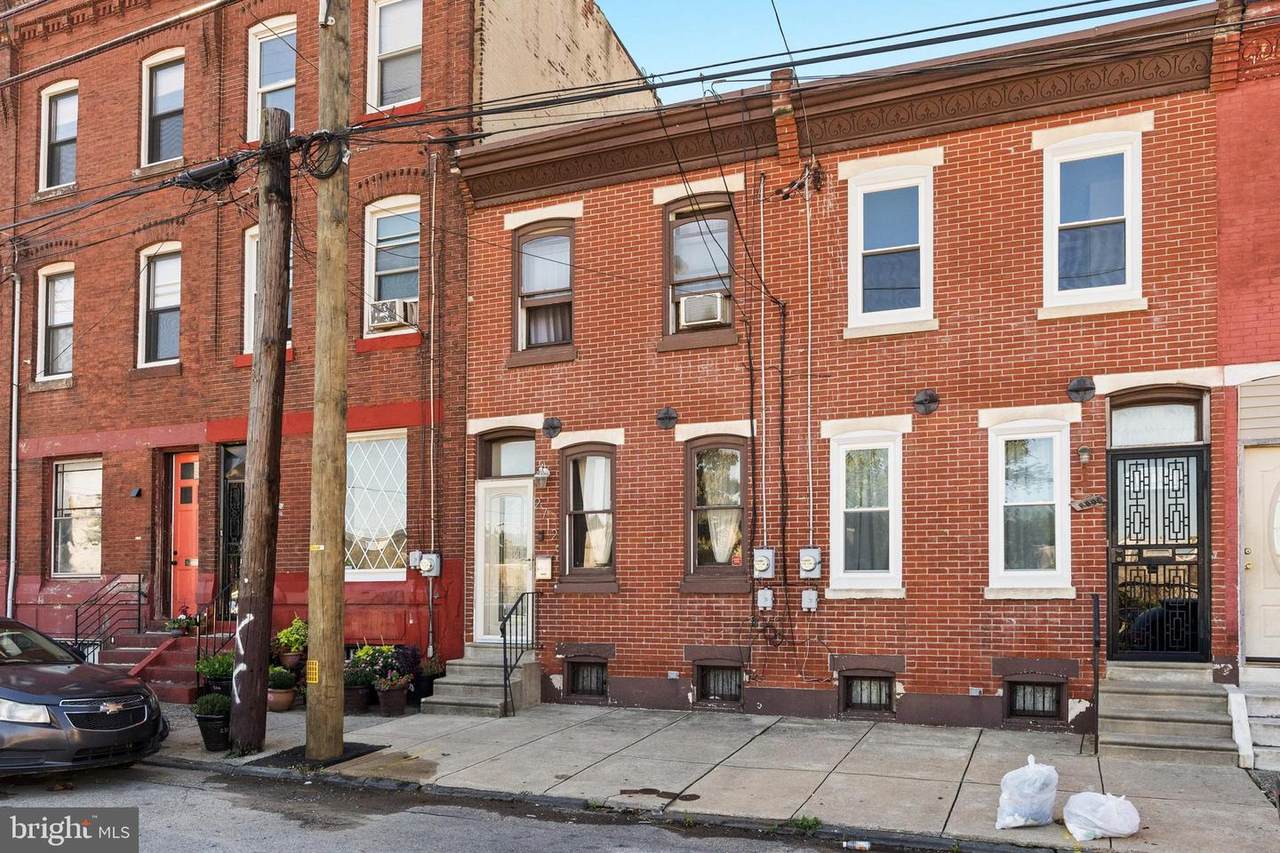 2712 Oxford Street - Photo 1