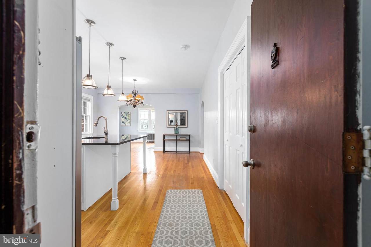 236 Farragut Street - Photo 1