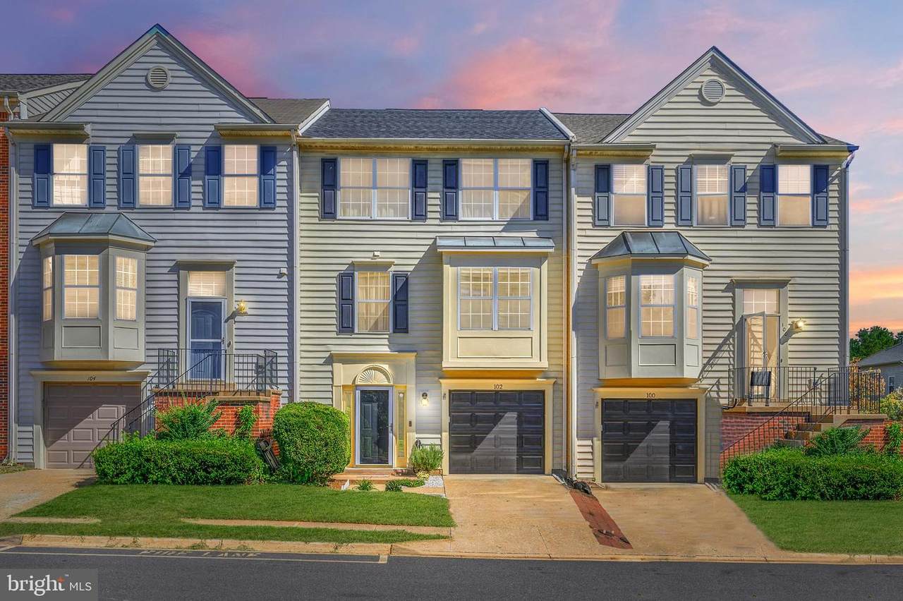 102 Park Brook Court - Photo 1