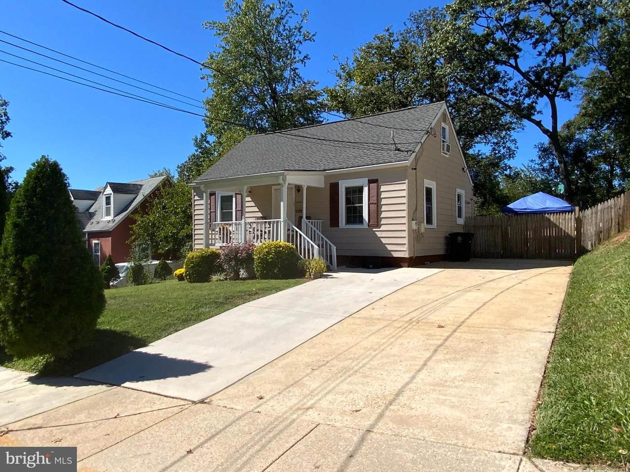 4914 78TH Avenue - Photo 1