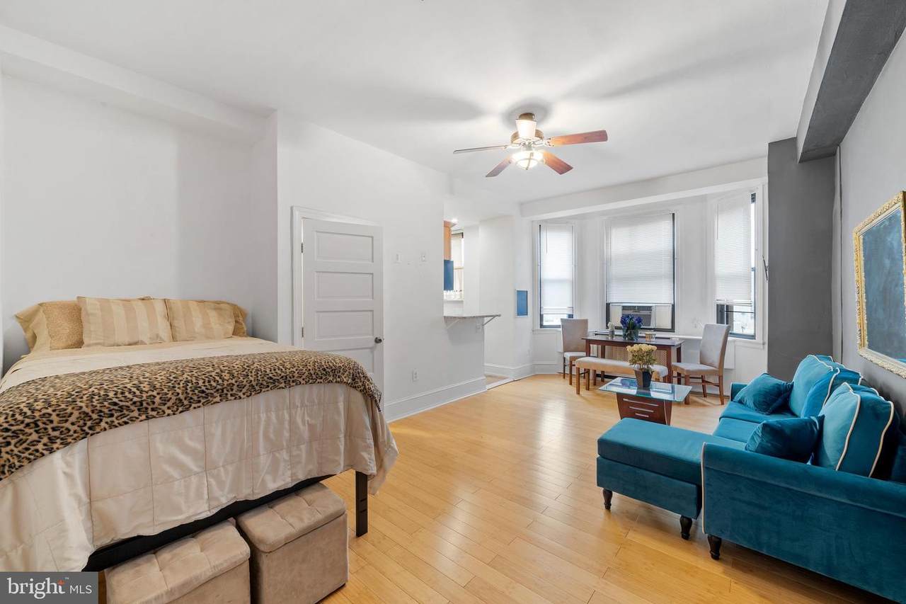 250 13TH Street - Photo 1