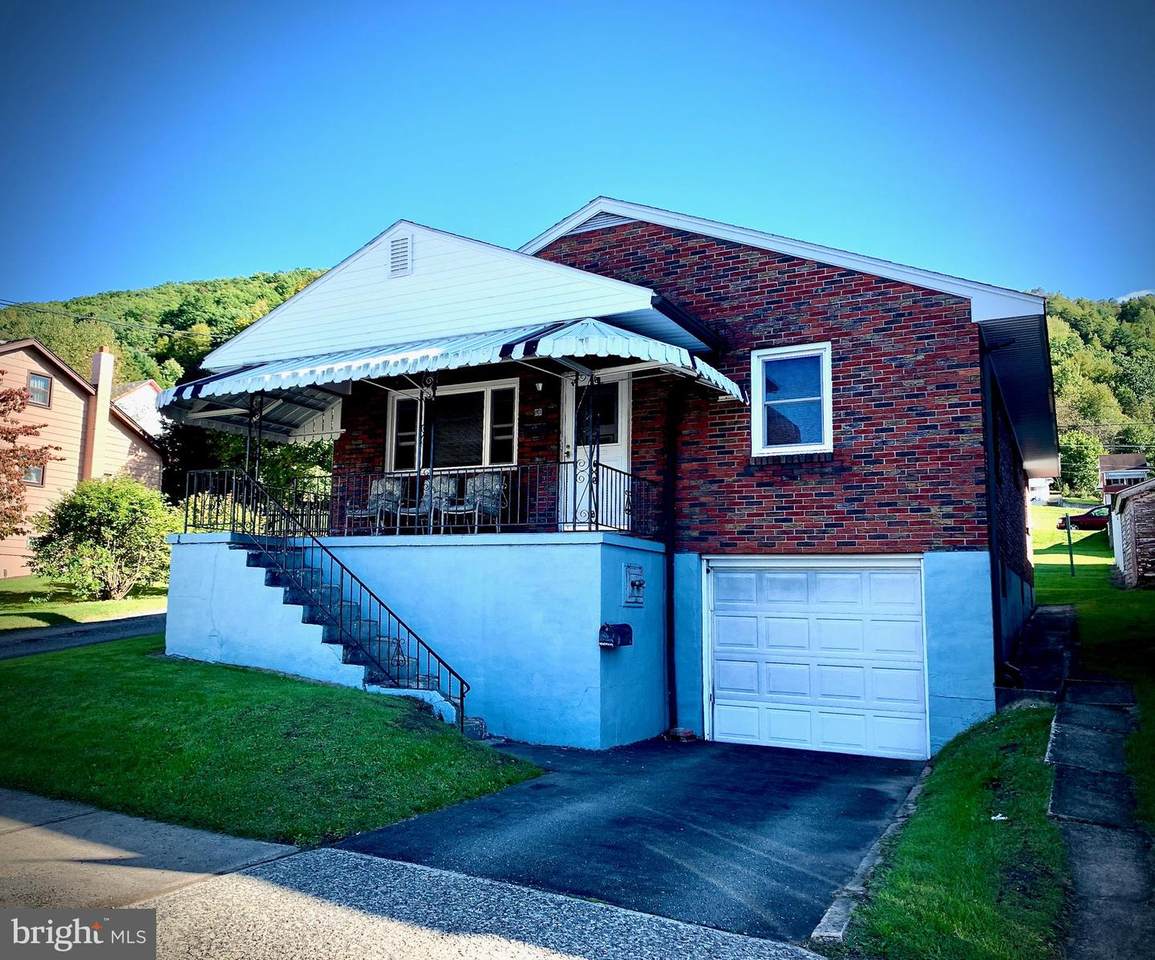 83 Railroad Street - Photo 1