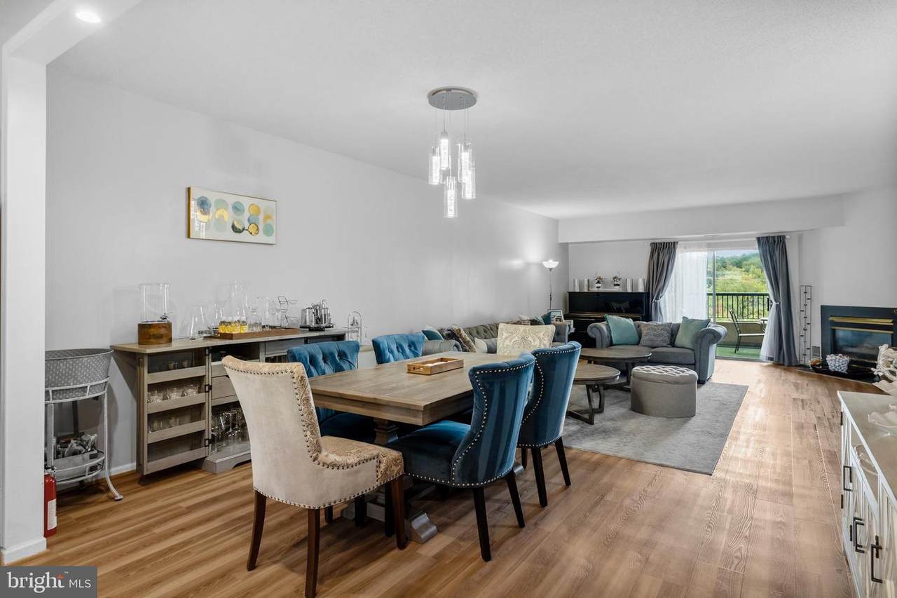 6026 Main - Photo 1