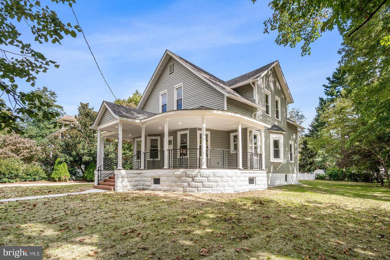 106 Princeton Avenue - Photo 1