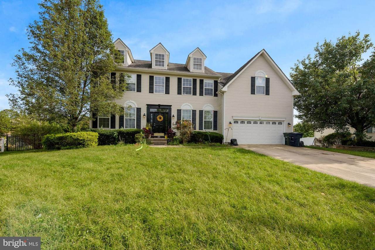 808 Spain Court - Photo 1
