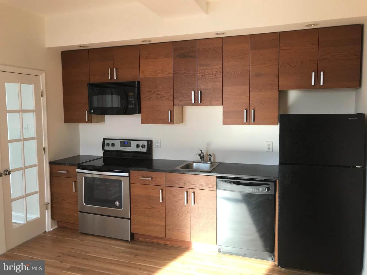 1324 Locust Street - Photo 1
