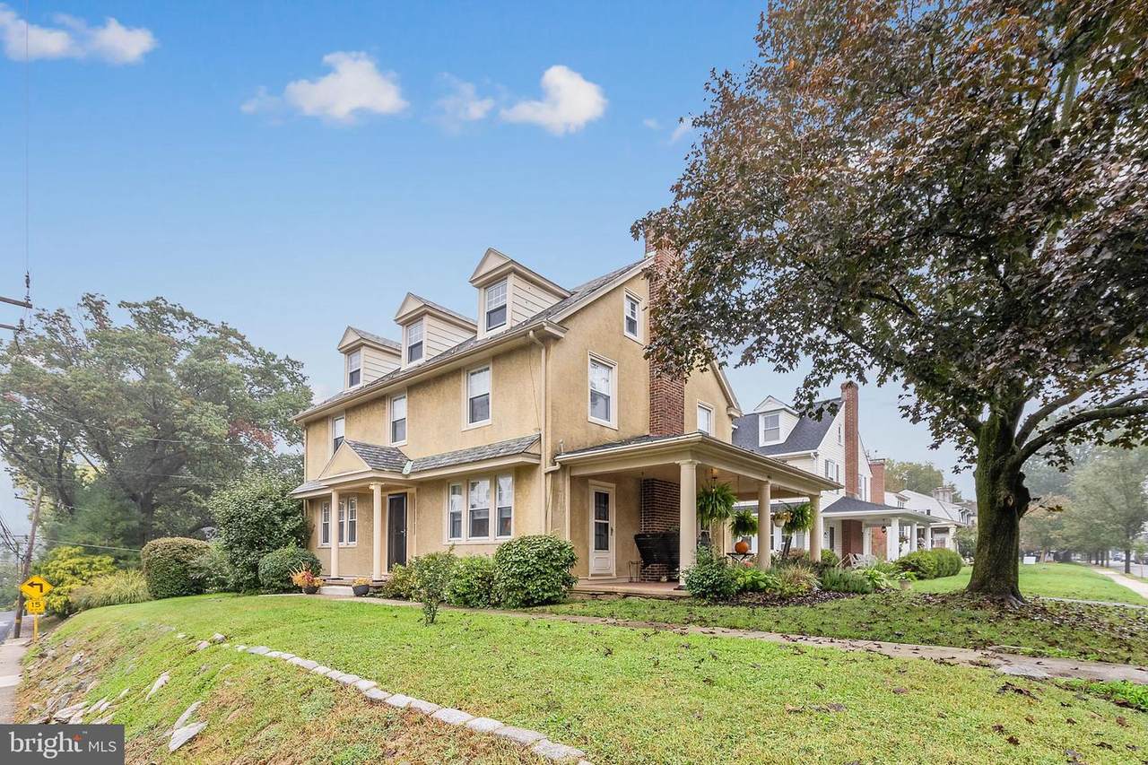 401 Hillside - Photo 1