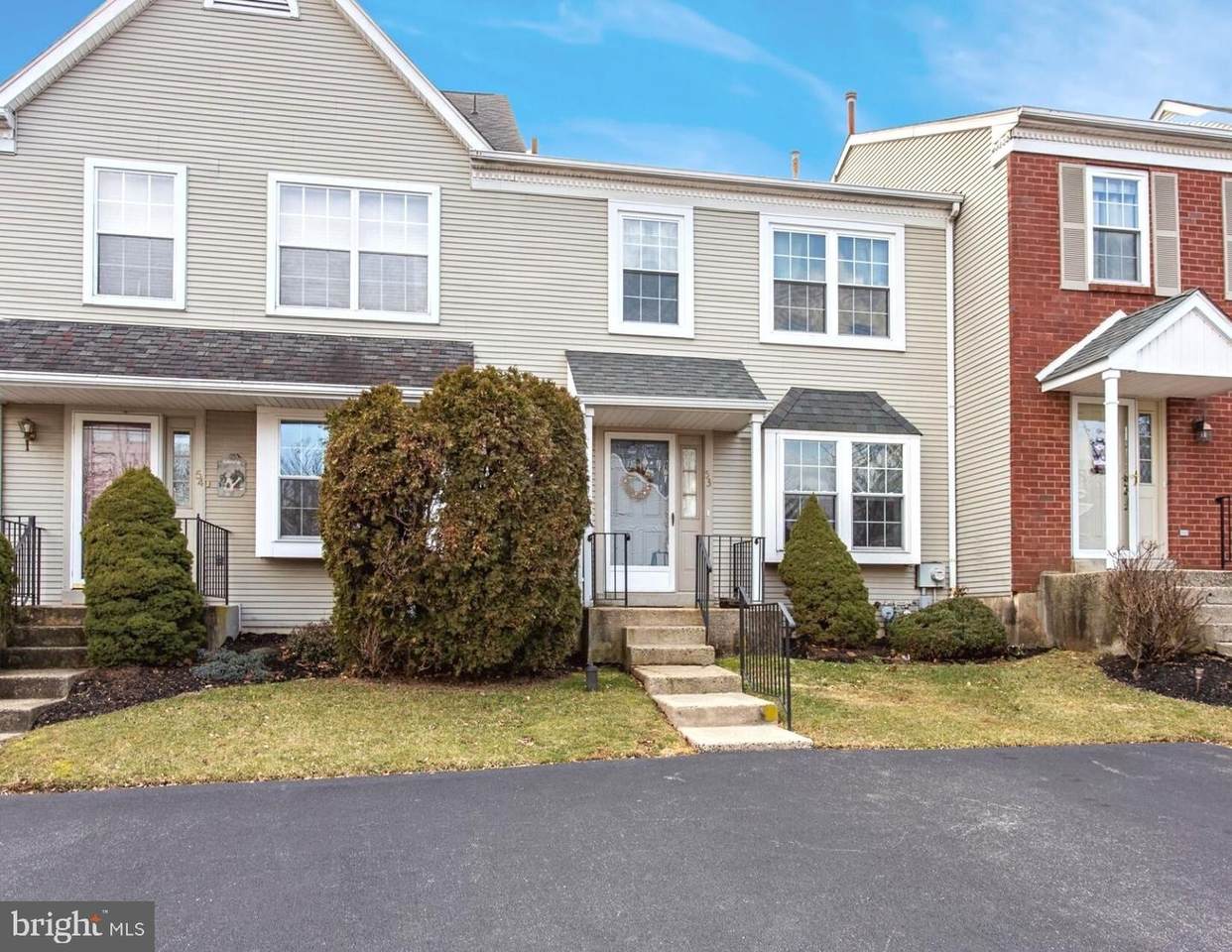 53 Victoria Drive - Photo 1
