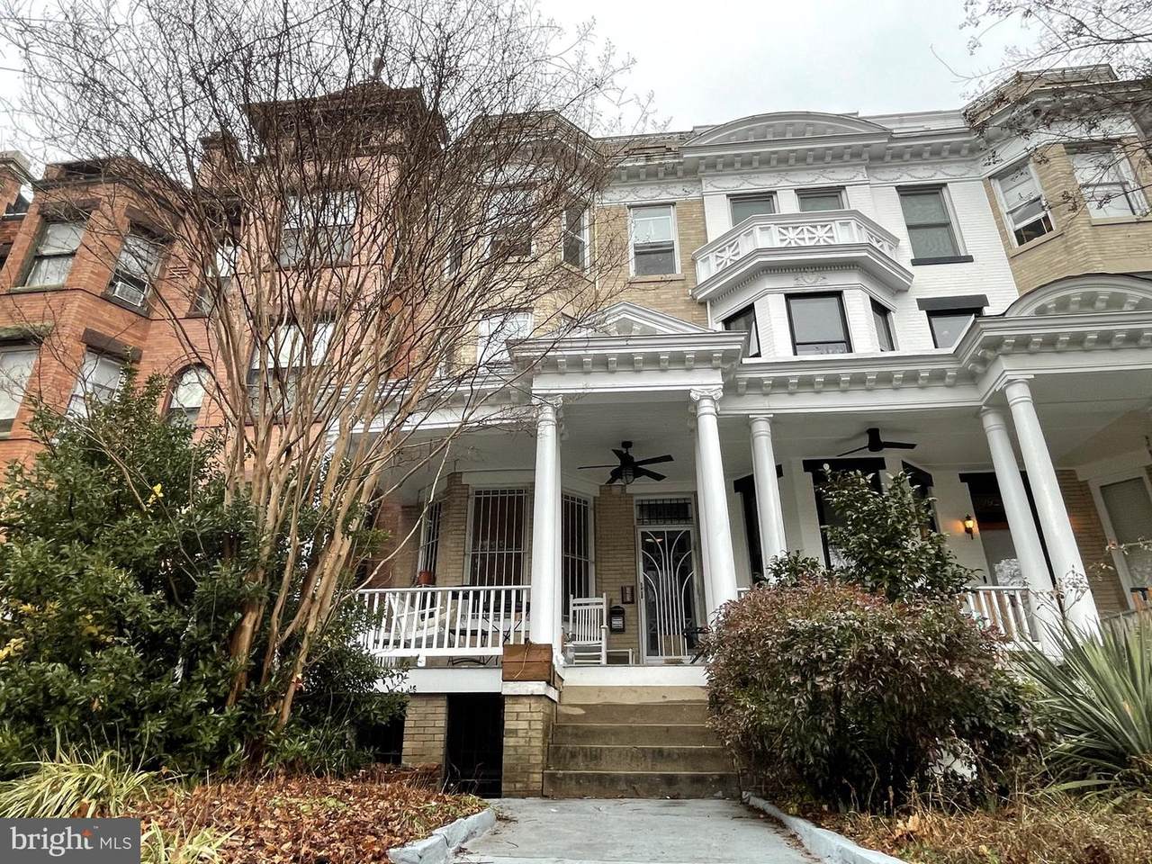1829 Monroe Street - Photo 1