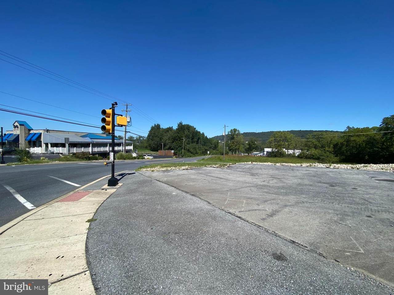 1668 Reading Road - Photo 1
