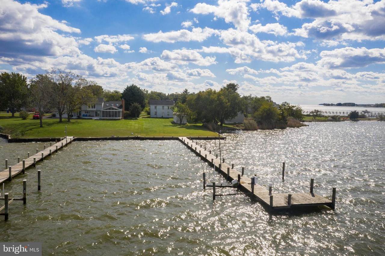 318 Old Point - Photo 1