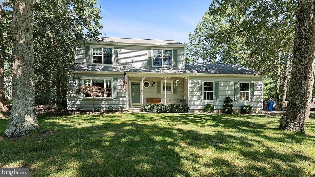 2 Ashcroft Ave - Photo 1
