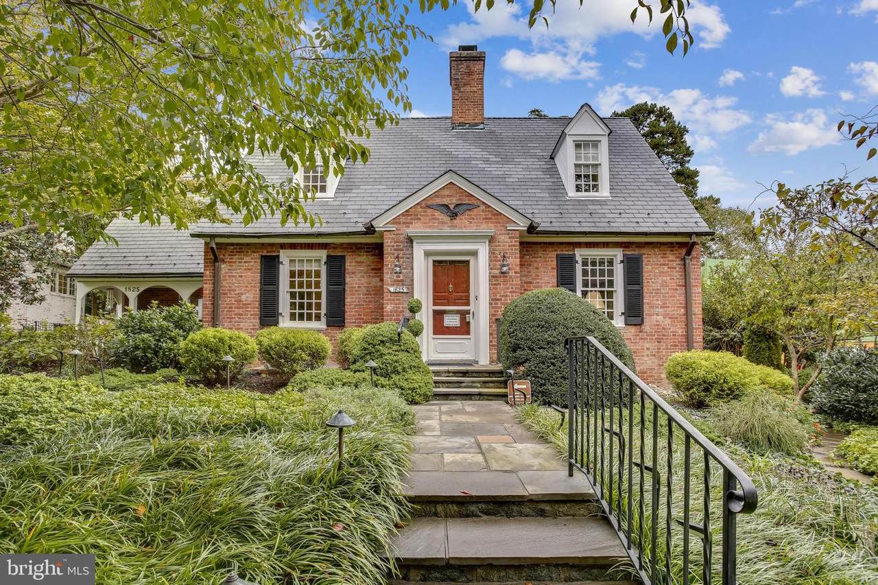 1825 Plymouth Street - Photo 1