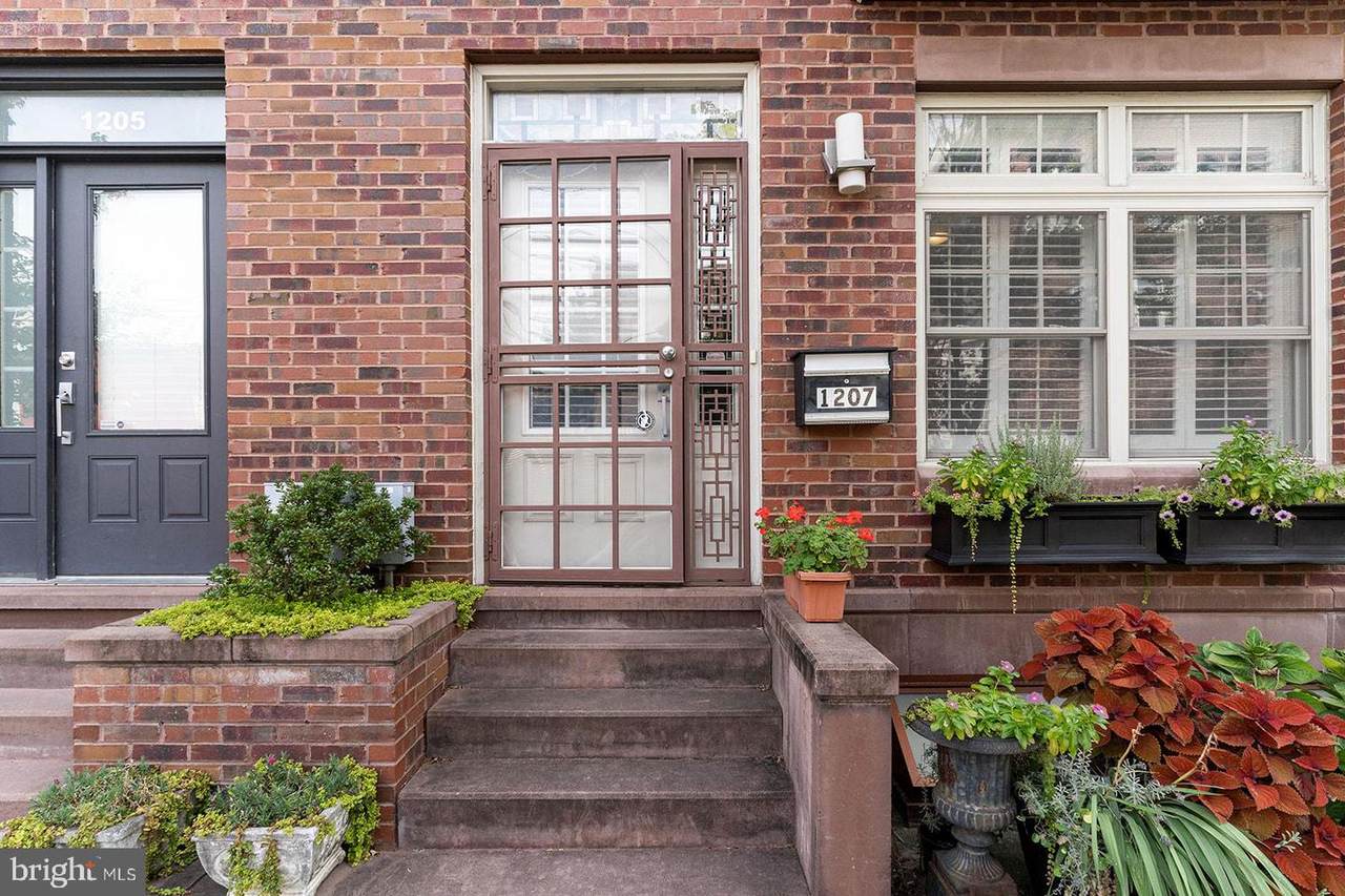 1207 Juniper Street - Photo 1