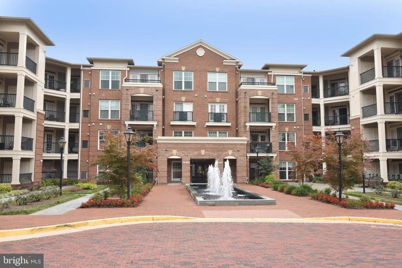 2903 Saintsbury Plaza - Photo 1