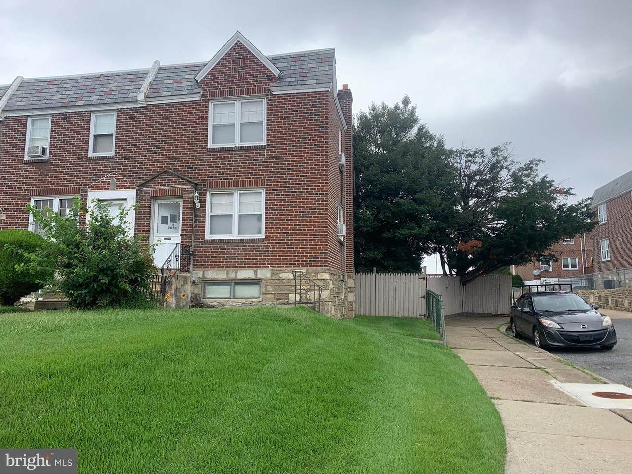 2051 Lardner Street - Photo 1