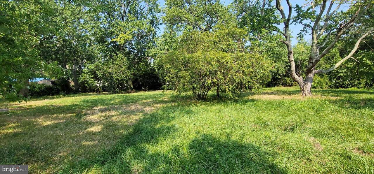 6060 Grimes Avenue - Photo 1