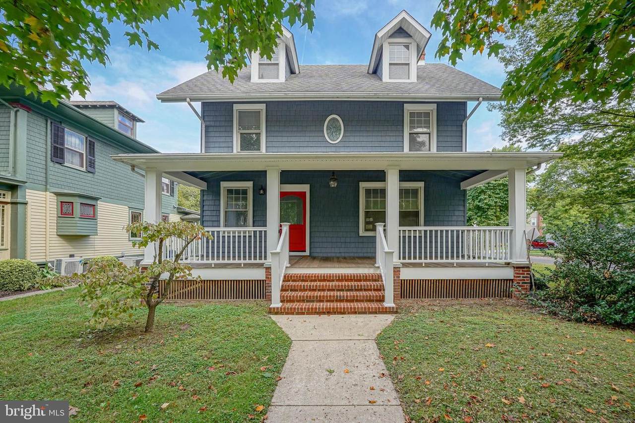633 Thomas Avenue - Photo 1