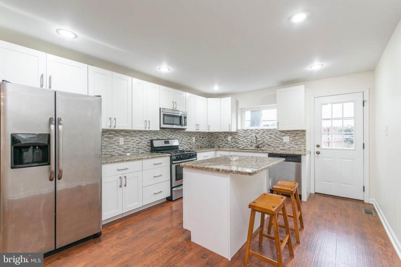 1909 Manton Street - Photo 1