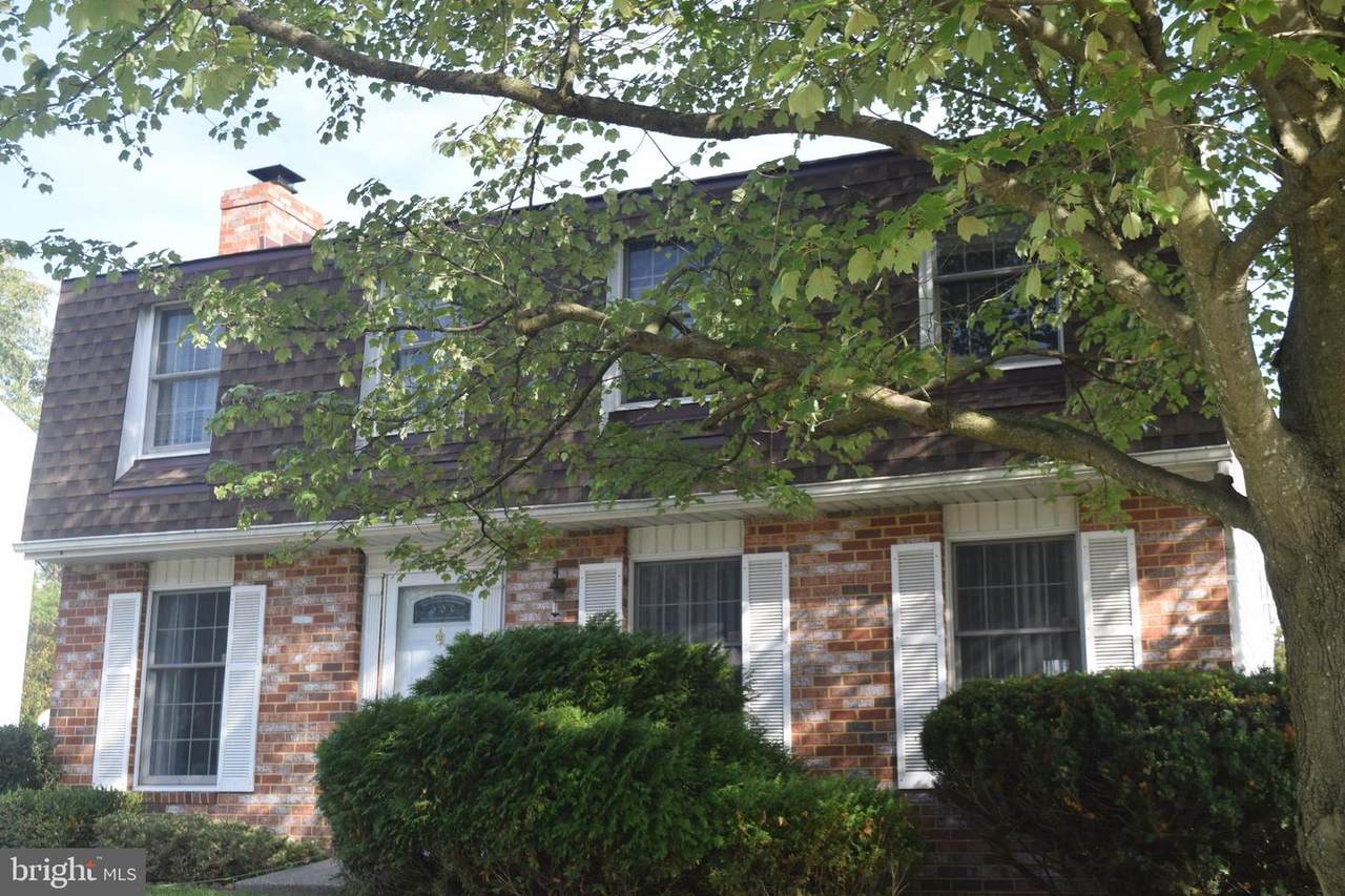 1511 King William Drive - Photo 1