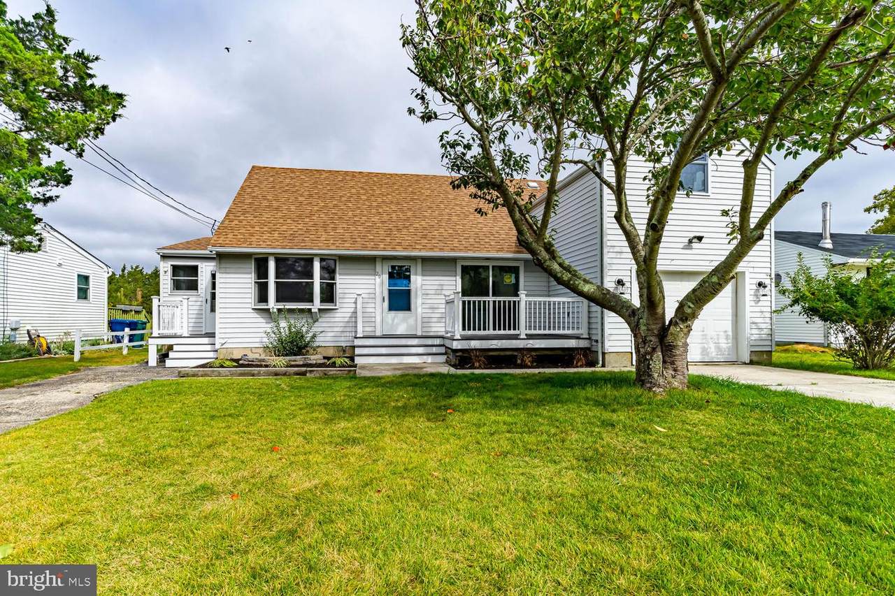 20 Surfside Boulevard - Photo 1