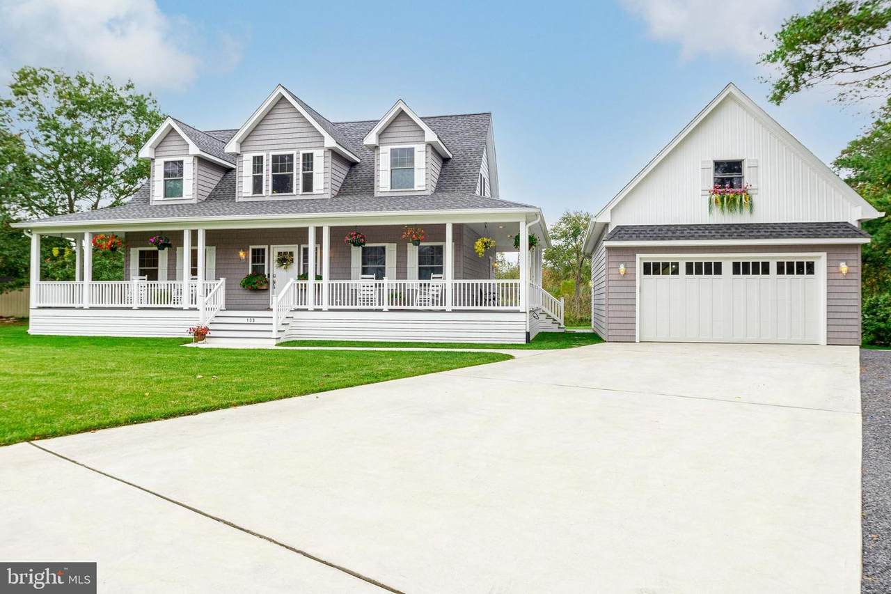 133 Kelly Avenue - Photo 1