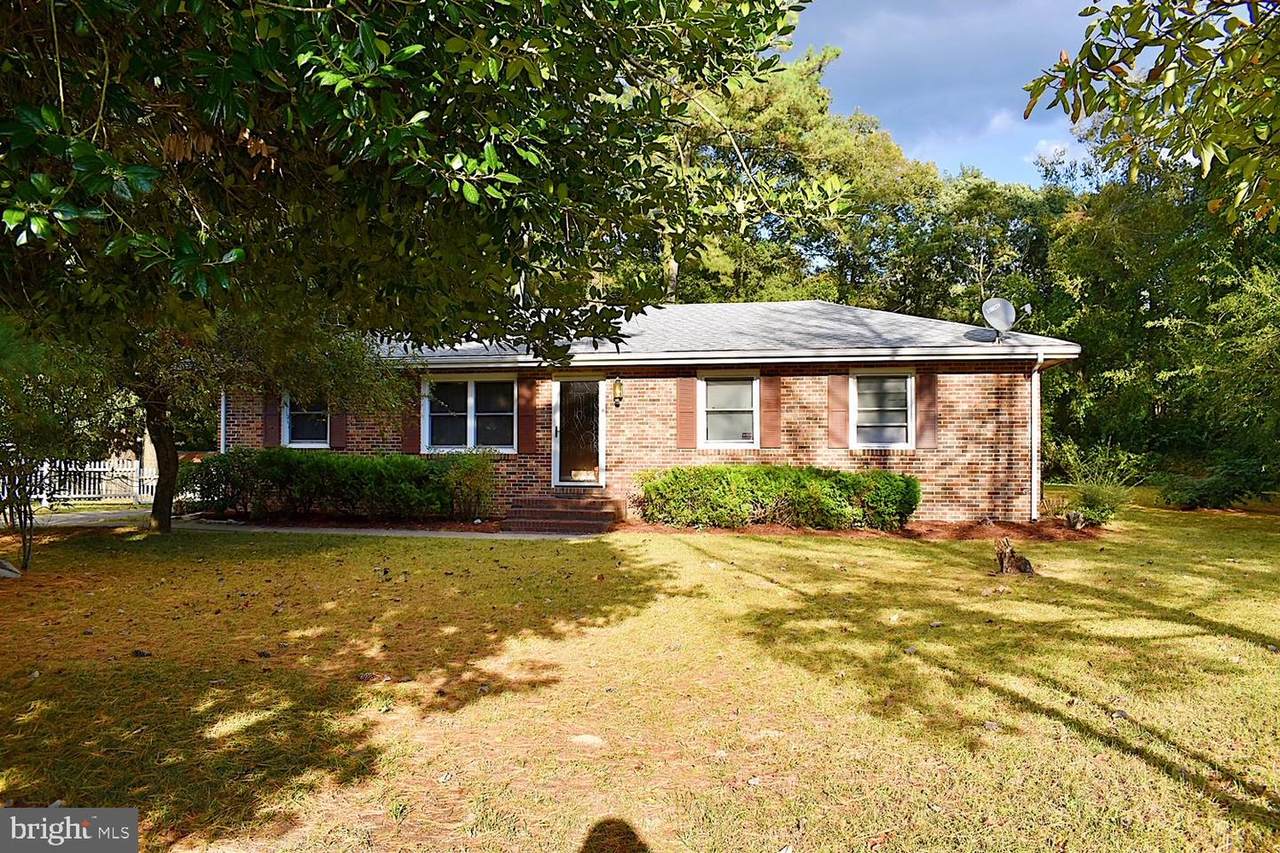 1607 Towson Avenue - Photo 1