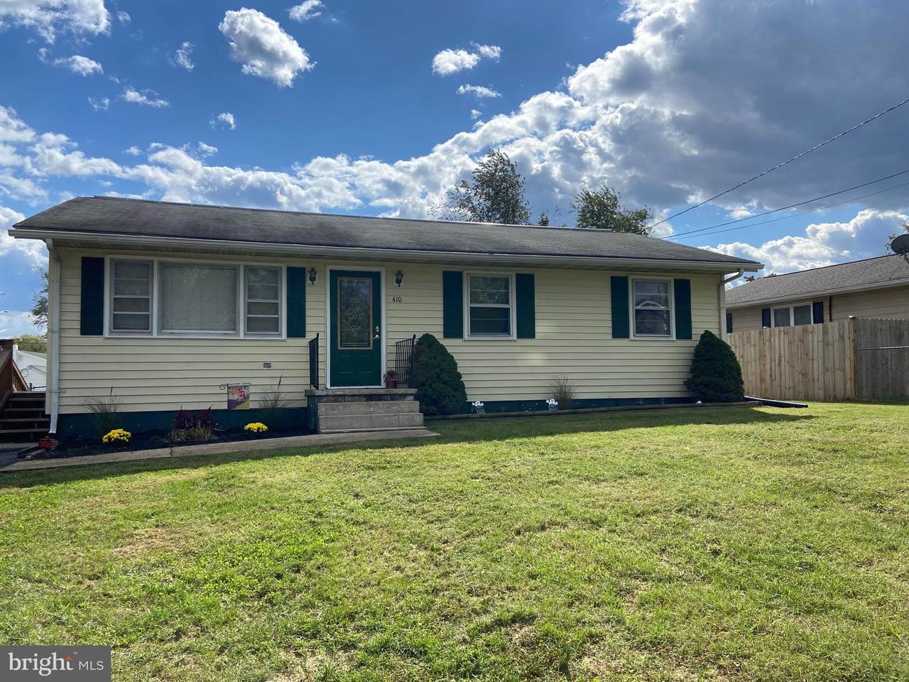 410 13TH Avenue - Photo 1