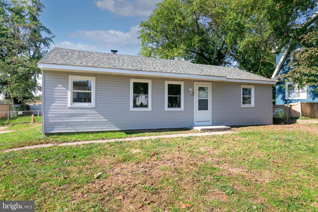 5 Laurel Road - Photo 1