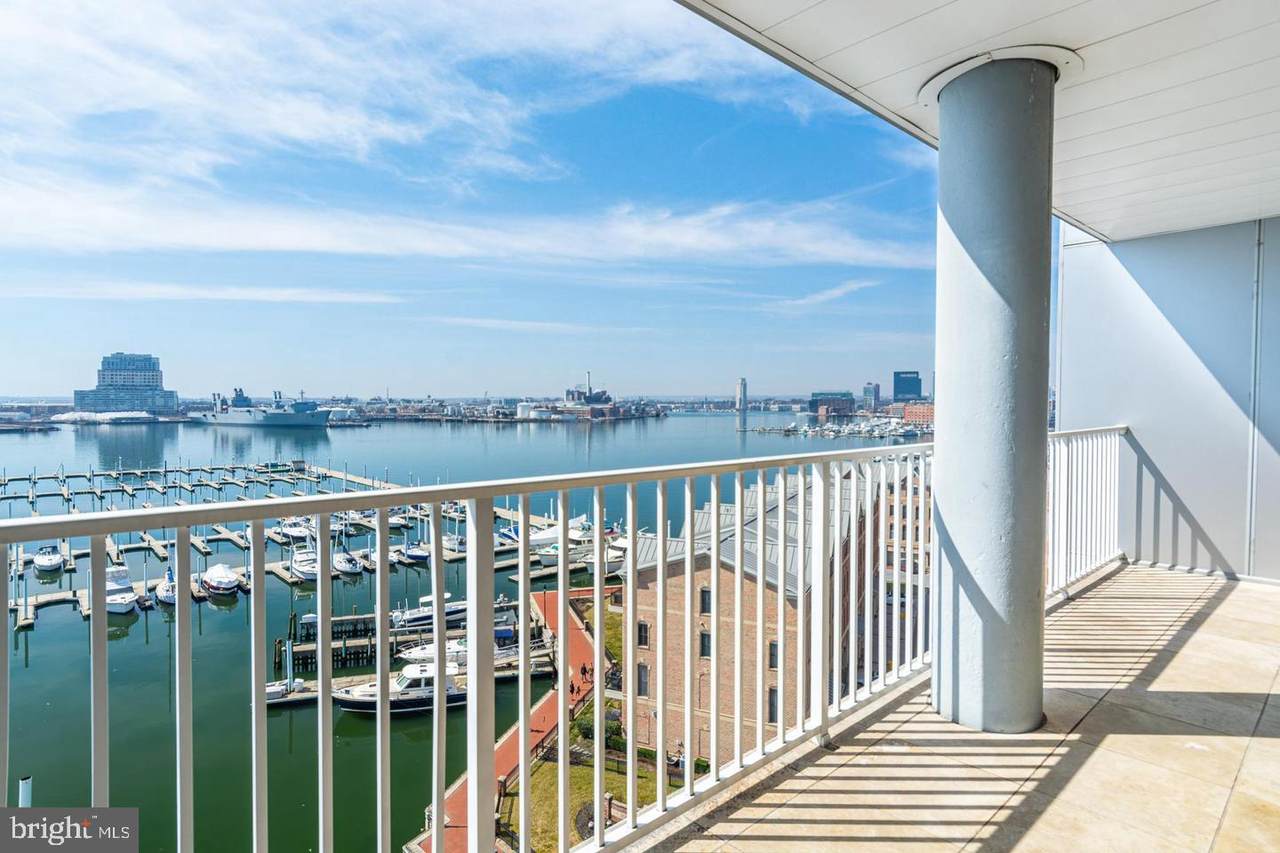 2702 Lighthouse Point - Photo 1