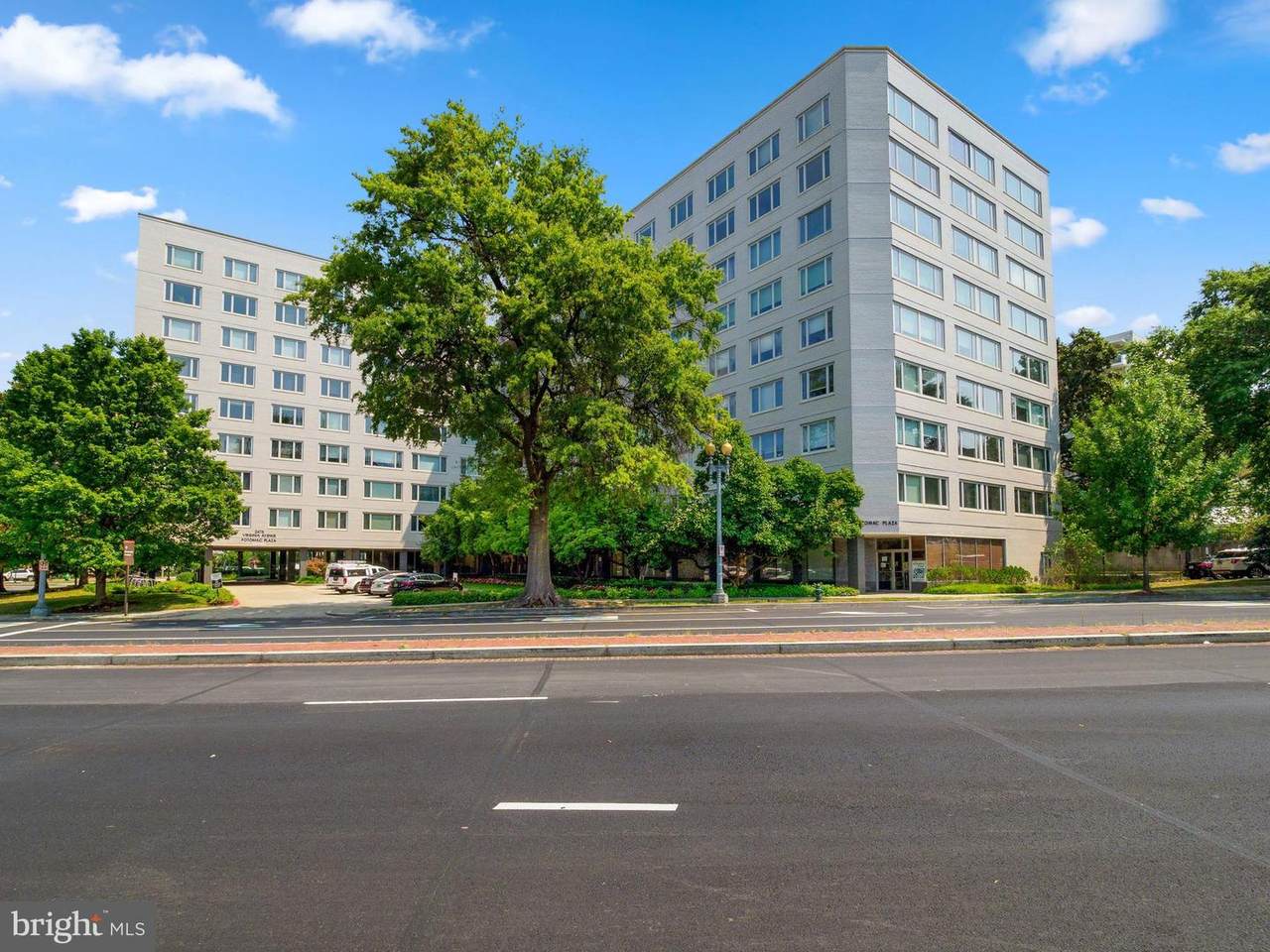 2475 Virginia Avenue - Photo 1