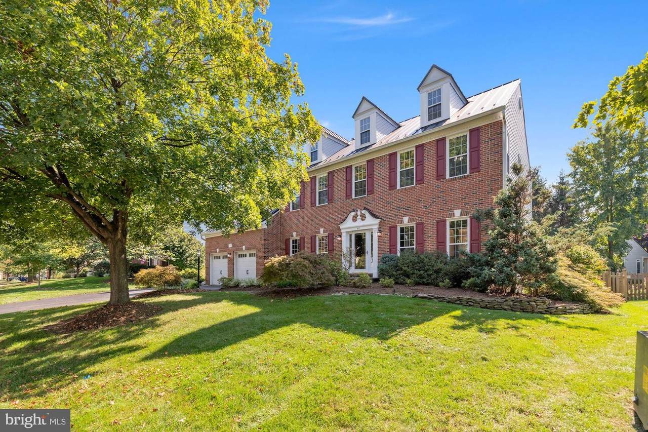411 Meade Drive - Photo 1