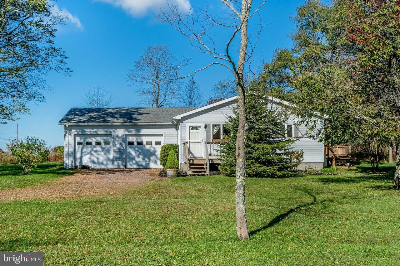20 Scenic Drive - Photo 1