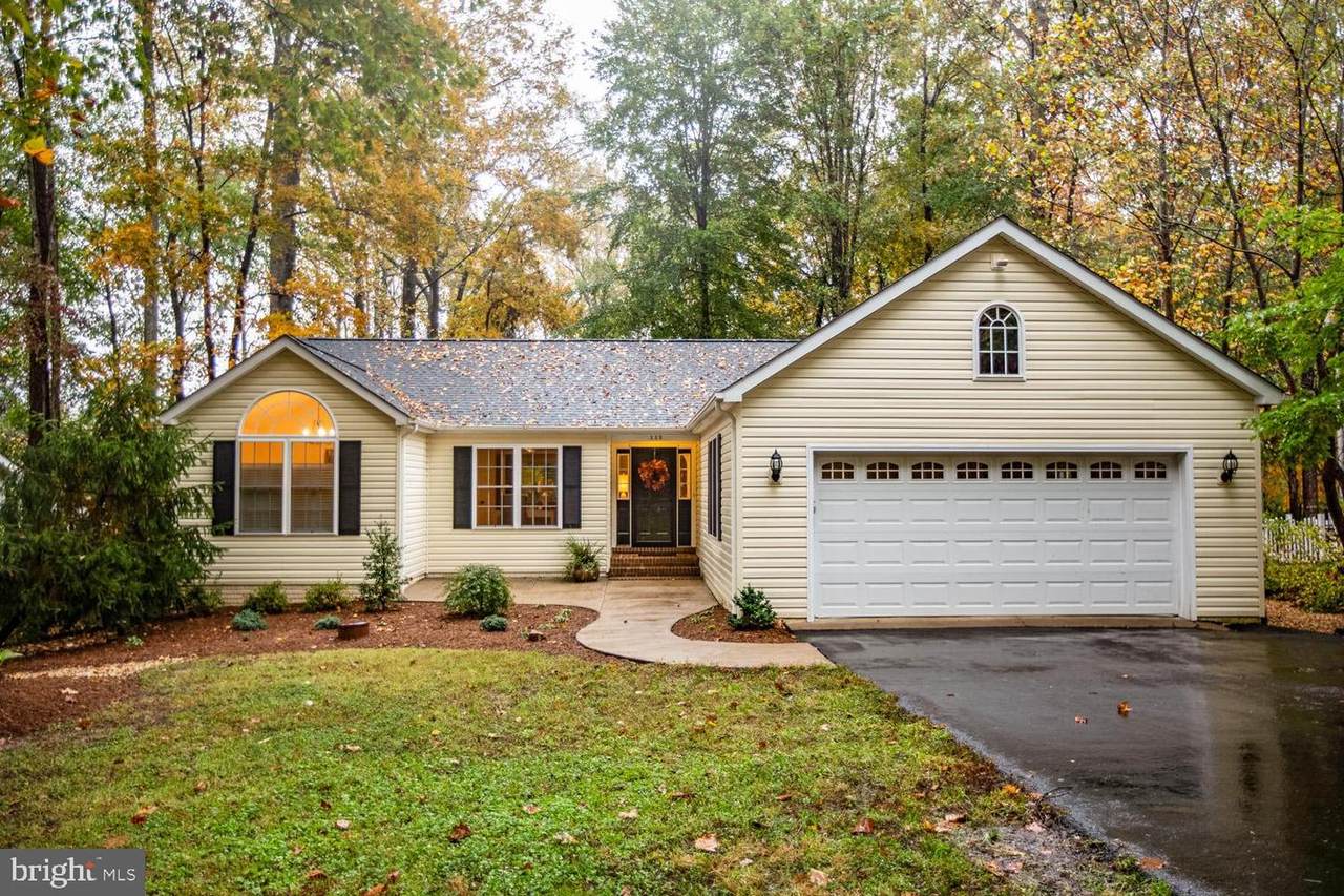 335 Stratford Circle - Photo 1