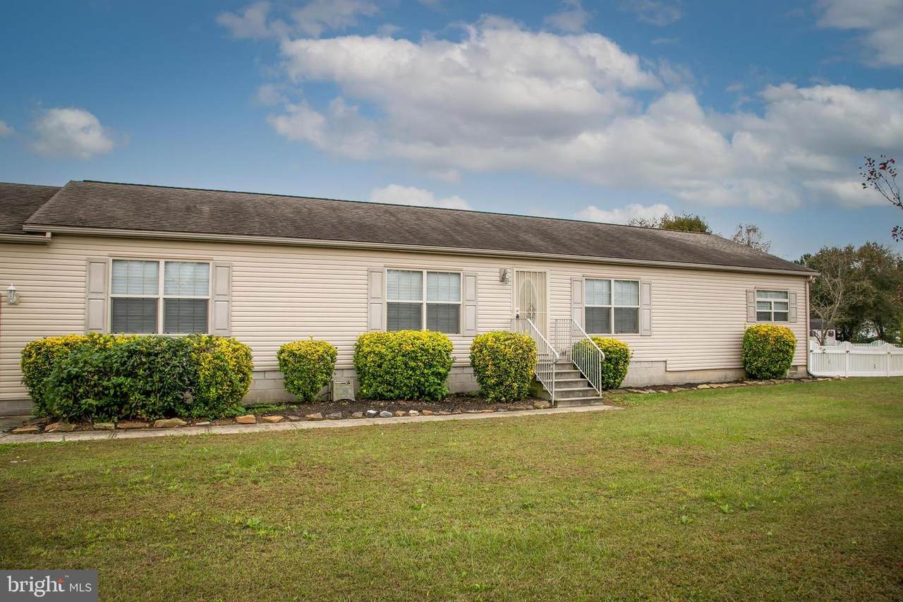 10802 Jones Creek Circle - Photo 1