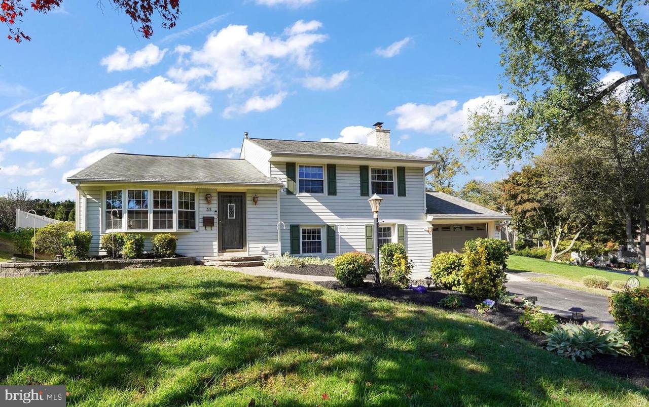 35 Overhill Circle - Photo 1