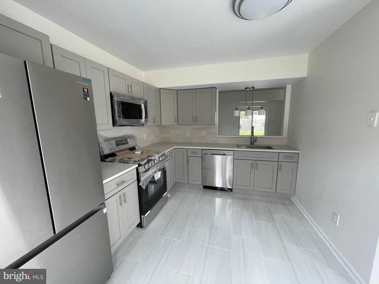 505 Morris Street - Photo 1