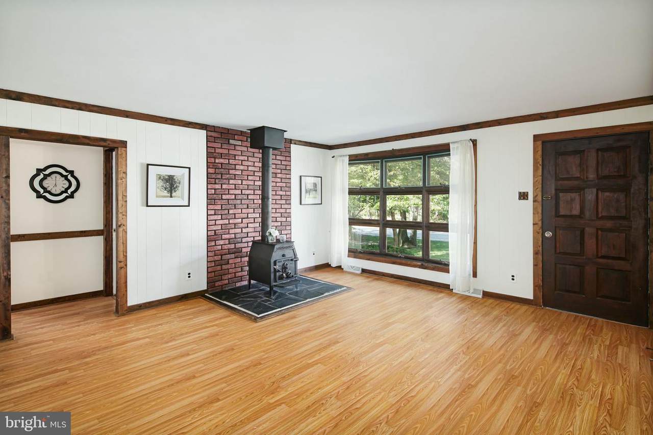 508 Robin Lane - Photo 1