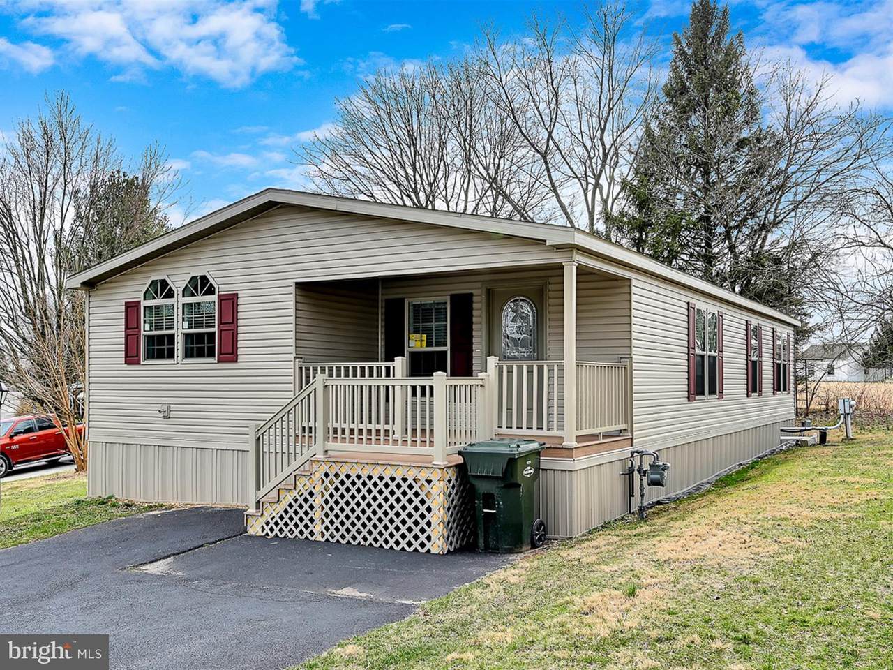 226 Holly Drive - Photo 1
