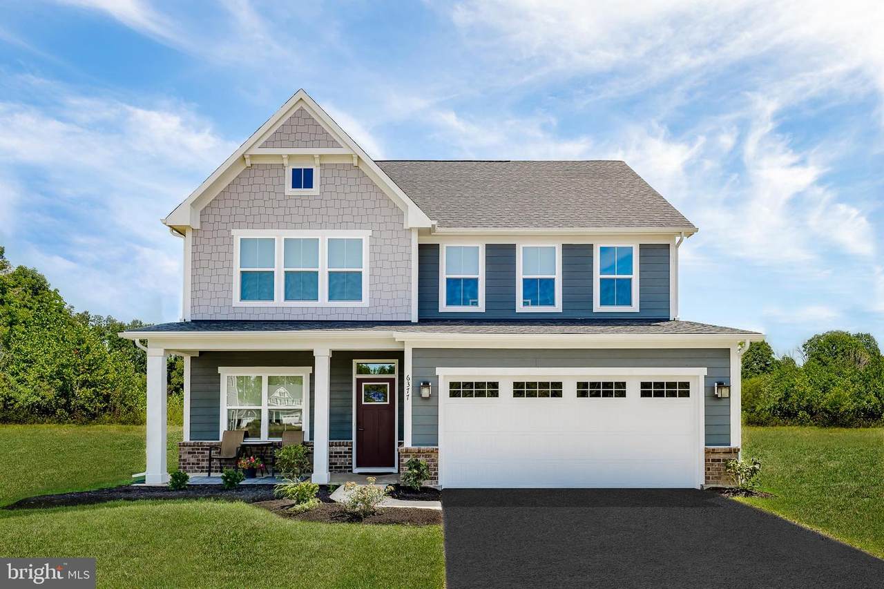 4817 Railway Circle - Photo 1