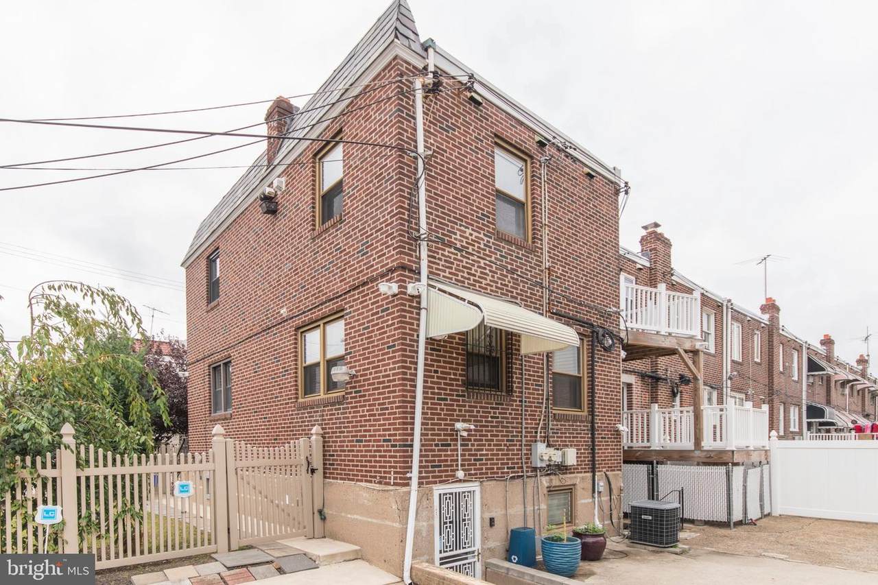 2845 7TH Street - Photo 1