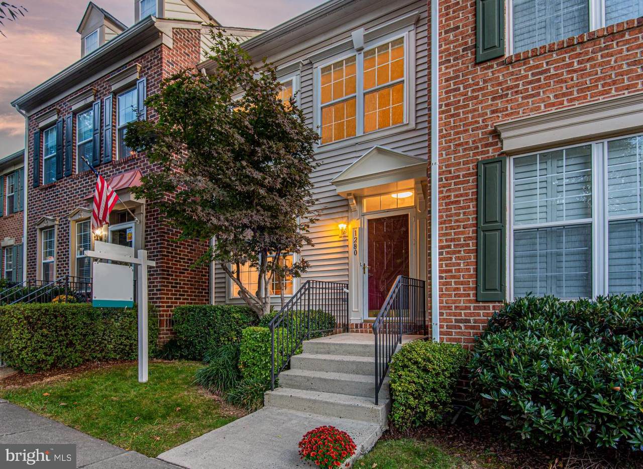 1280 Vintage Place - Photo 1